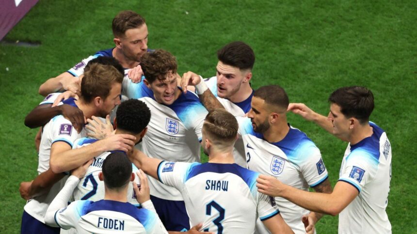 El reconocido futbolista de Inglaterra que se CANSÓ de los ROBOS y enfrentó a los ladrones con un CUCHILLO