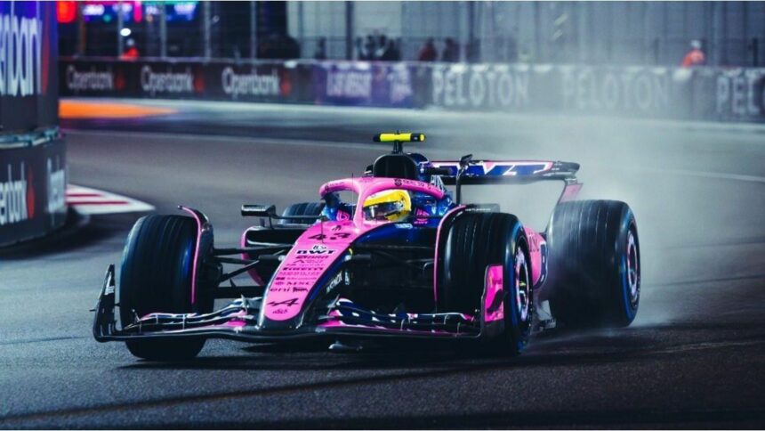 Franco Colapinto tuvo un buen desempeño en una clasificación atravesada por la lluvia y largará 15° en el GP de Las Vegas