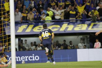 Con la mira en el título, Boca venció 2-0 a Talleres y avanzó a cuartos del Torneo Clausura 2025