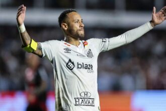 Video: Neymar volvió al fútbol brasileño con una jugada que revolucionó las redes y está en boca de todos