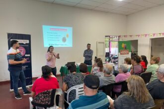 Capacitan A Adultos Mayores Para Prevenir Estafas Virtuales En Distintos Barrios De Resistencia