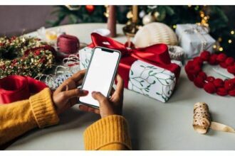 Cómo activar el modo árbol de Navidad en WhatsApp 2024: guía paso a paso