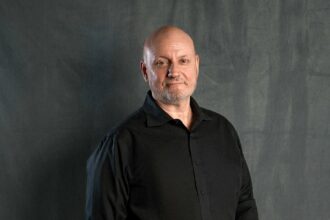 Desde Nueva York, Juan José Campanella y Mariska Hargitay enviaron un saludo a la Argentina