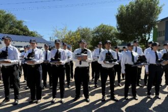El Gobierno Provincial Entregó Uniformes A Los Futuros Agentes De Policía