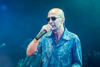 El Indio Solari emocionó a los fans con un mensaje grabado en pleno show