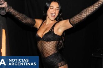 El look viral de Dua Lipa en cola less