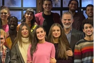 Los Reyes y sus hijas disfrutaron de una sorpresiva noche de teatro en Madrid