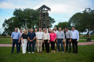 Presidencia Roca: El Gobernador Zdero Inauguró La Nueva Iluminación En El Acceso A La Localidad