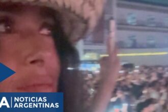 Salma Hayek revolucionó las redes tras su noche a puro baile en el show de Bad Bunny