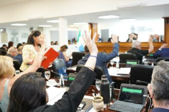 La Legislatura cerró el año con un paquete de leyes clave y la despedida de 16 diputados