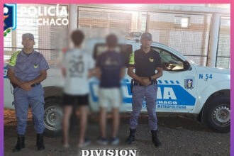 RESISTENCIA: Efectivos Demoraron A Dos Jóvenes Por Exhibiciones Obscenas En La Vía Pública