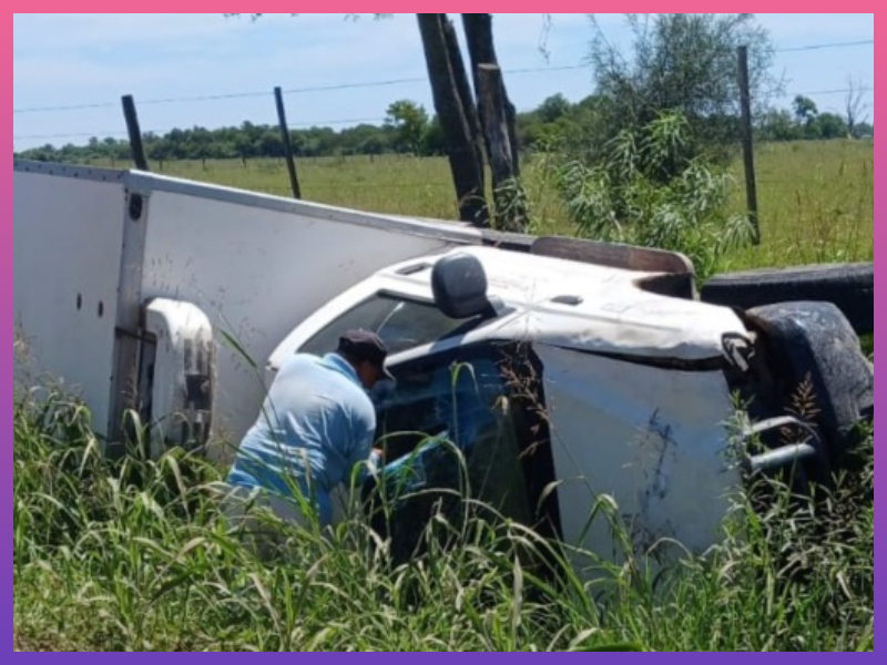 DU GRATY: Volcó Un Furgón En Un Camino Rural, No Hubo Heridos De Gravedad