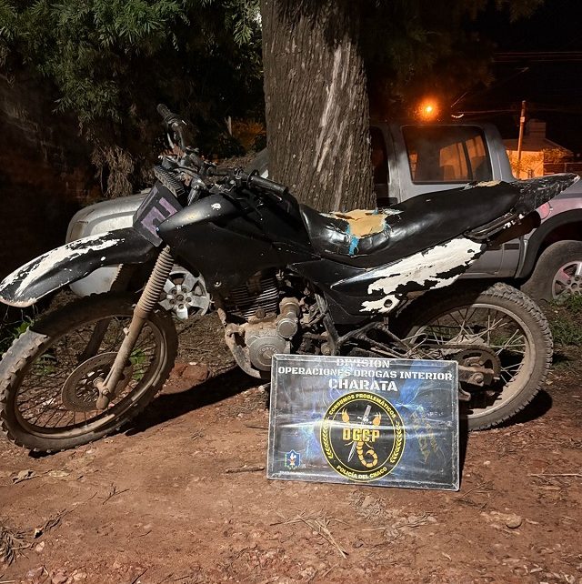 CHARATA: Los Sorprendieron Con Un Arma De Fuego En La Calle