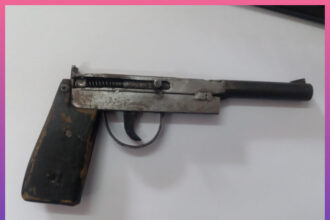 CHACO: Dos Hombres Fueron Detenidos Tras Un Disparar Con Un Arma De Fuego En El Barrio Los Silos