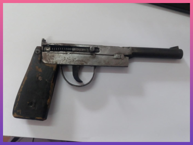 CHACO: Dos Hombres Fueron Detenidos Tras Un Disparar Con Un Arma De Fuego En El Barrio Los Silos