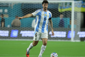 El jugador de la Selección argentina que queda libre y es buscado por tres grandes de Europa