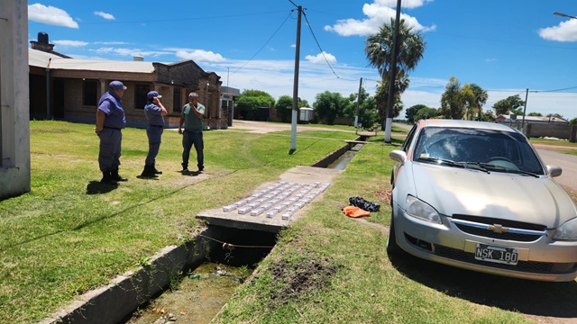 CHACO: Detienen A Un Pareja Que Transportaba Cigarrillos Sin Aval Aduanero