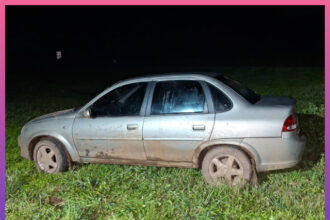 SÁENZ PEÑA: Al Costado De La Ruta, Hallaron  Un Auto Sustraído