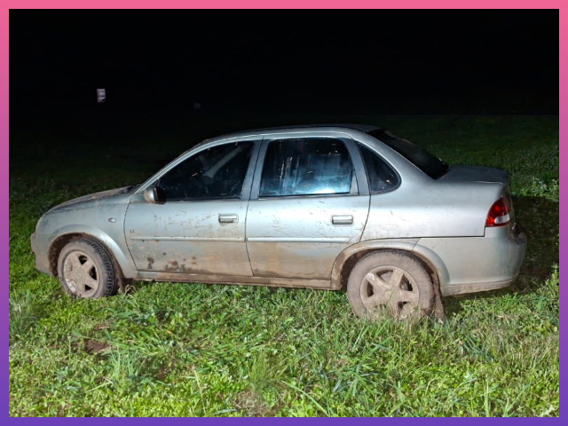SÁENZ PEÑA: Al Costado De La Ruta, Hallaron  Un Auto Sustraído
