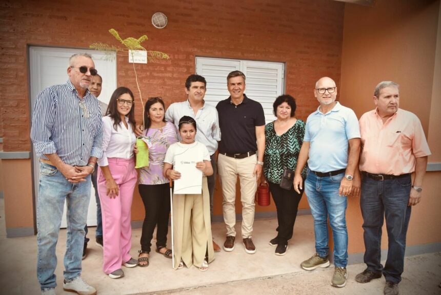 El Gobernador Zdero Entregó Viviendas En Concepción Del Bermejo: “obras Terminadas Y Familias Con Casa Propia”