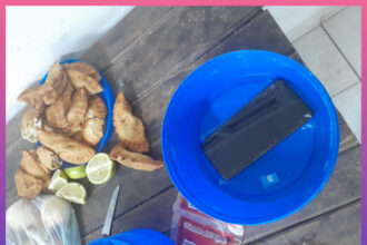 CHACO: Intentó Hacer Pasar Un Teléfono En Un Táper Con Empanadas