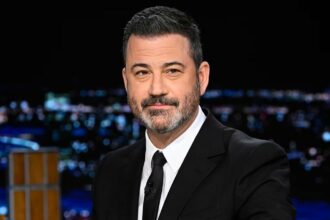 Jimmy Kimmel le ofreció sus premios a Donald Trump