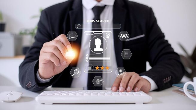 LinkedIn: ¿cómo hacer para que tu CV pase los filtros de IA y siga siendo auténtico?