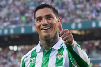 Un goleador argentino en Europa habló del posible interés de Boca