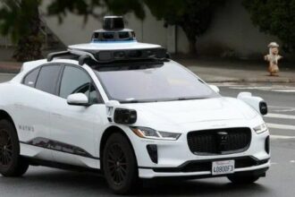 Un robotaxi atropelló a un menor de edad en California