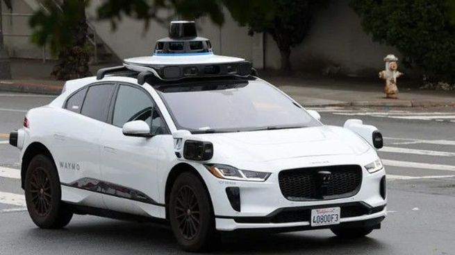 Un robotaxi atropelló a un menor de edad en California