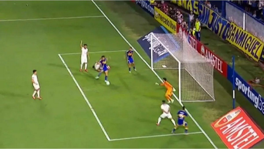 Cavani rompió el silencio y recordó su gol errado ante Alianza Lima: “Lo analicé mil veces”