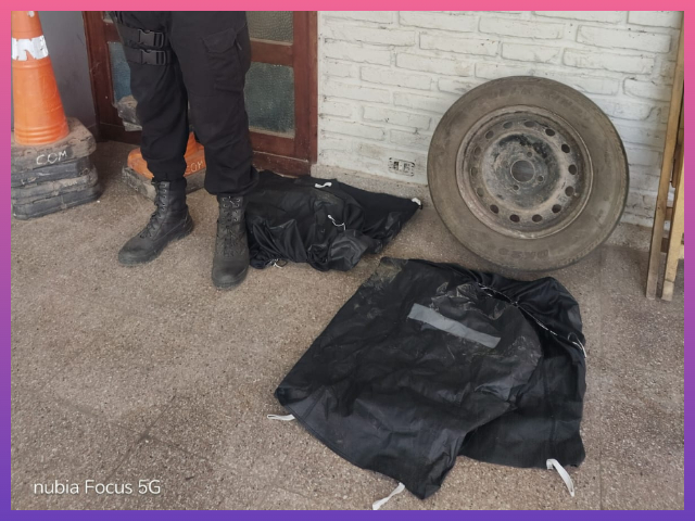 SÁENZ PEÑA: Vio El Patrullero Del COM Y Dejo Tirado Lo Que Había Robado Minutos Antes