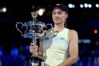 Elena Rybakina se impuso ante Aryna Sabalenka y se quedó con el Abierto de Australia