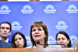 Patricia Bullrich presentó la versión definitiva de la reforma laboral