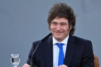 Javier Milei vs. intendentes: el Gobierno quiere que los vecinos expongan las tasas municipales que les cobran