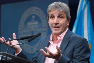 “Nunca compré ropa en Argentina”: la polémica frase de Luis Caputo que causó revuelo