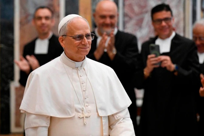 El Gobierno invitó al papa León XIV a visitar la Argentina