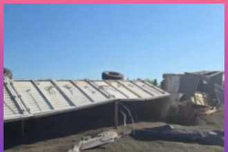 PAMPA DEL INFIERNO: Un Camión Volcó  Tras  Esquivar Una Sembradora En La Ruta 16