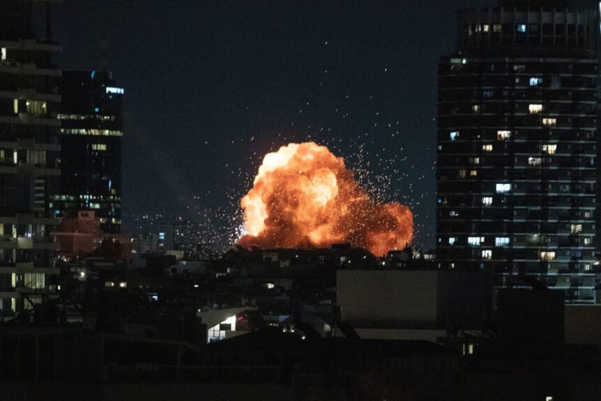 Hay 200 turistas argentinos varados en Israel: el arriesgado viaje para escapar de la guerra Hay 200 turistas argentinos varados en Israel: el arriesgado viaje para escapar de la guerra