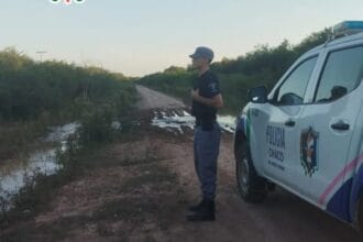 CHACO: La Policía Del Chaco Asiste A Varias Familias Debido A La Creciente Del Río Bermejo