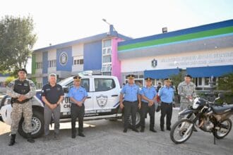 Chaco Refuerza La Seguridad: Matkovich Entregó Nueva Camioneta Al C.o.m. Para El Gran Resistencia