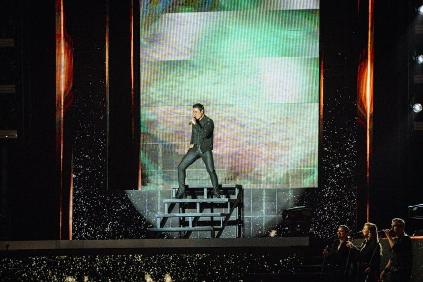 Chayanne cerró su paso por Argentina con un descomunal show en Vélez