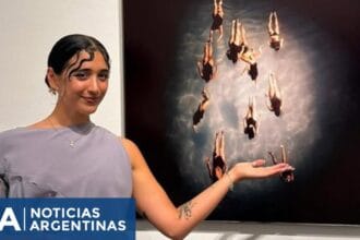 Delfina Pignatiello presentó “Ninfas”: un proyecto de arte inspirado en la natación