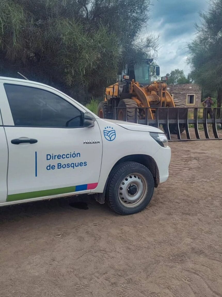 Paraje Las Piedritas: Operativo Contra Desmonte Ilegal Terminó Con Maquinaria Incautada