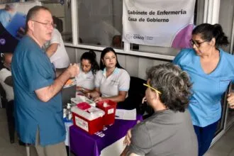 Sede Central De Insssep: Alta Concurrencia En La Campaña De Vacunación Antigripal