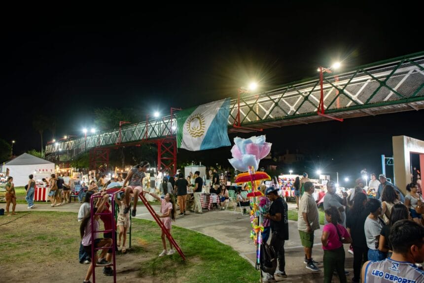 Sáenz Peña celebró el 80° aniversario de la Pasarela con acto y festival Sáenz Peña celebró el 80° aniversario de la Pasarela con acto y festival