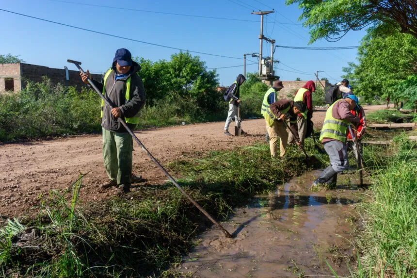 La Municipalidad de Sáenz Peña realiza operativo integral de limpieza y mantenimiento en el barrio San Cayetano La Municipalidad de Sáenz Peña realiza operativo integral de limpieza y mantenimiento en el barrio San Cayetano