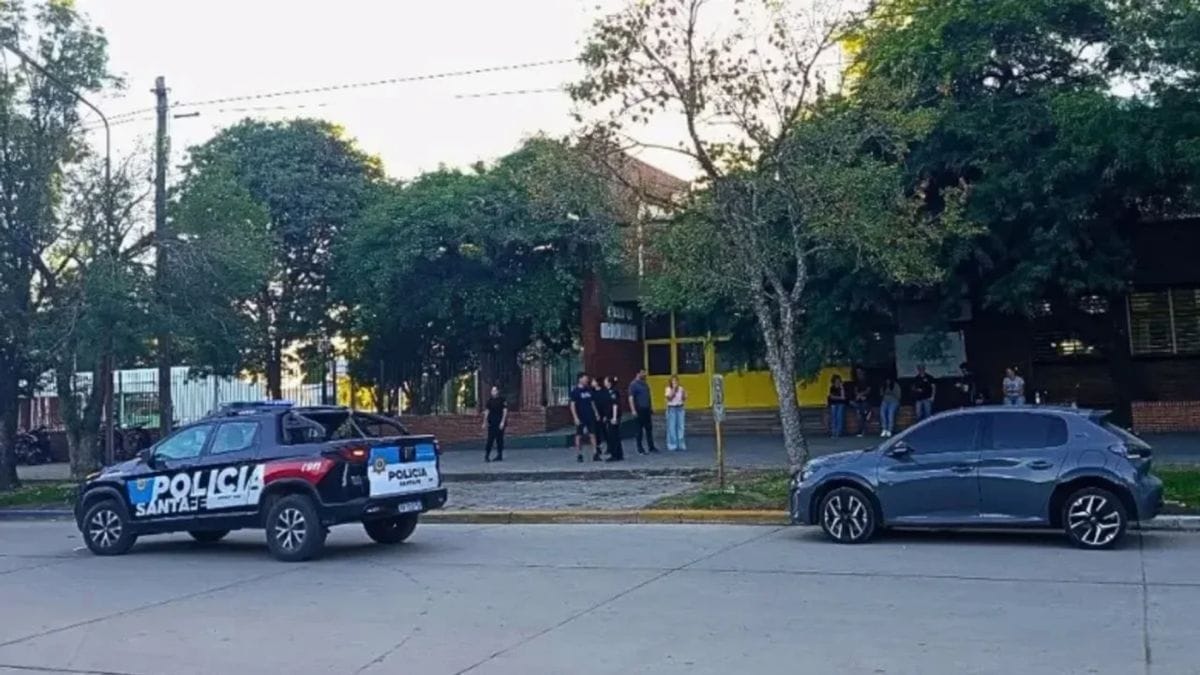 Apuntan a la situación familiar detrás del ataque en la escuela de Santa Fe