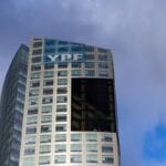 Por qué la Justicia de Estados Unidos falló a favor de Argentina en el caso YPF