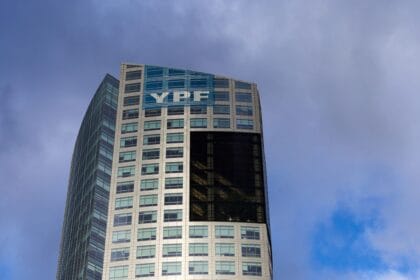 Por qué la Justicia de Estados Unidos falló a favor de Argentina en el caso YPF